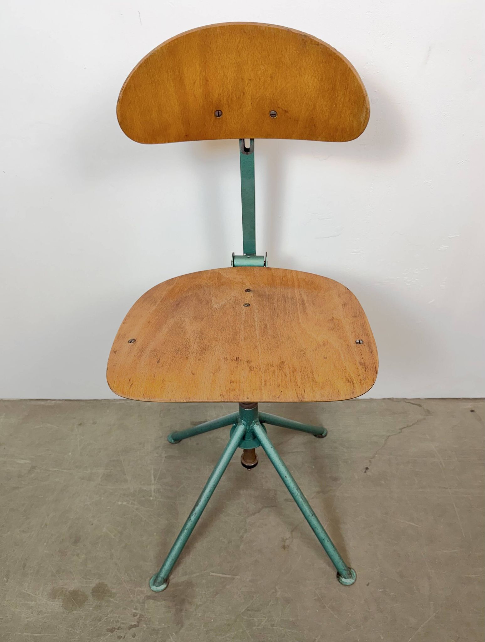 Chaise d'atelier industrielle verte foncée, années 1950
