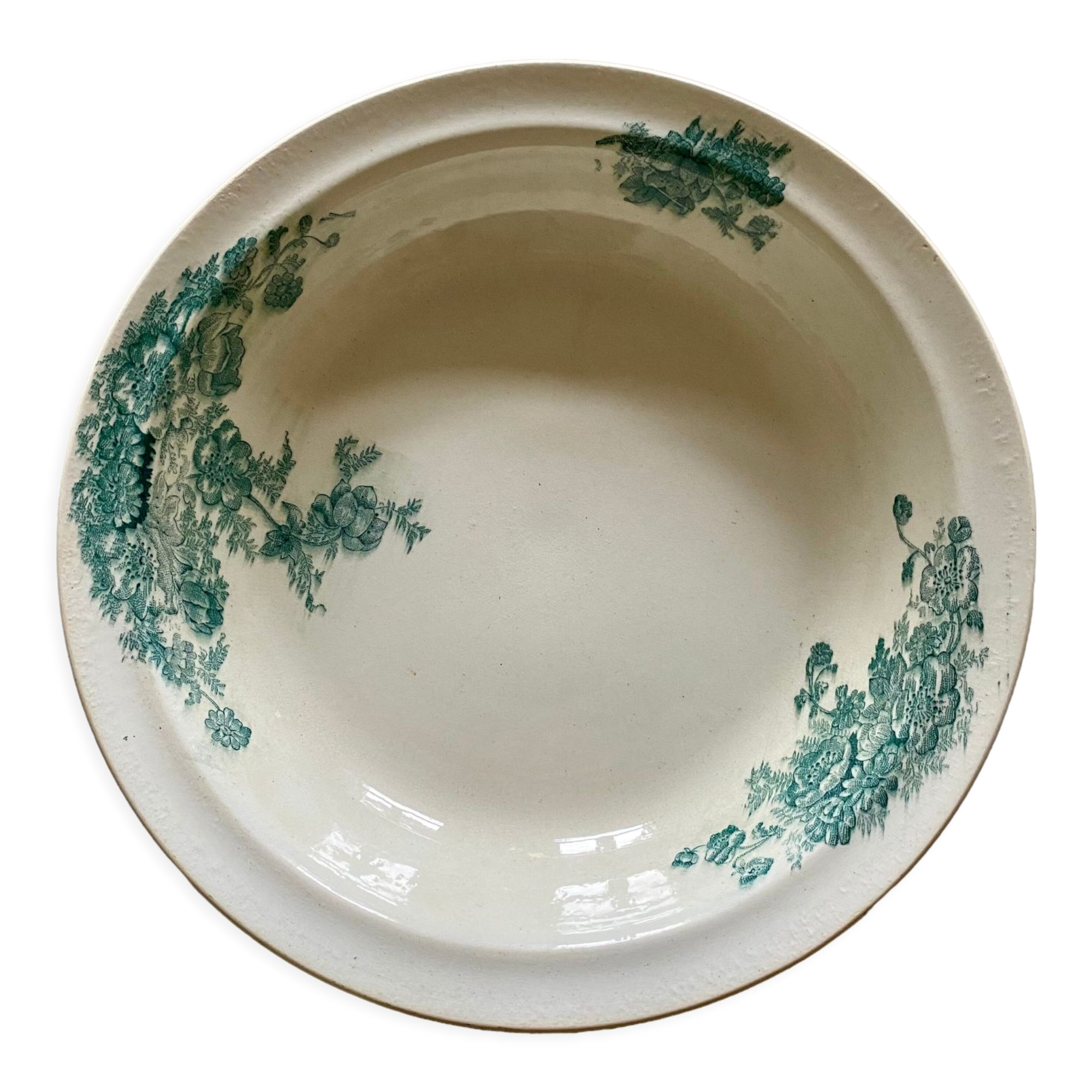 Round dish signed Bertrand Bordeaux model Anémone