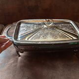 Pyrex dish on metal support