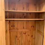 Grande armoire parisienne