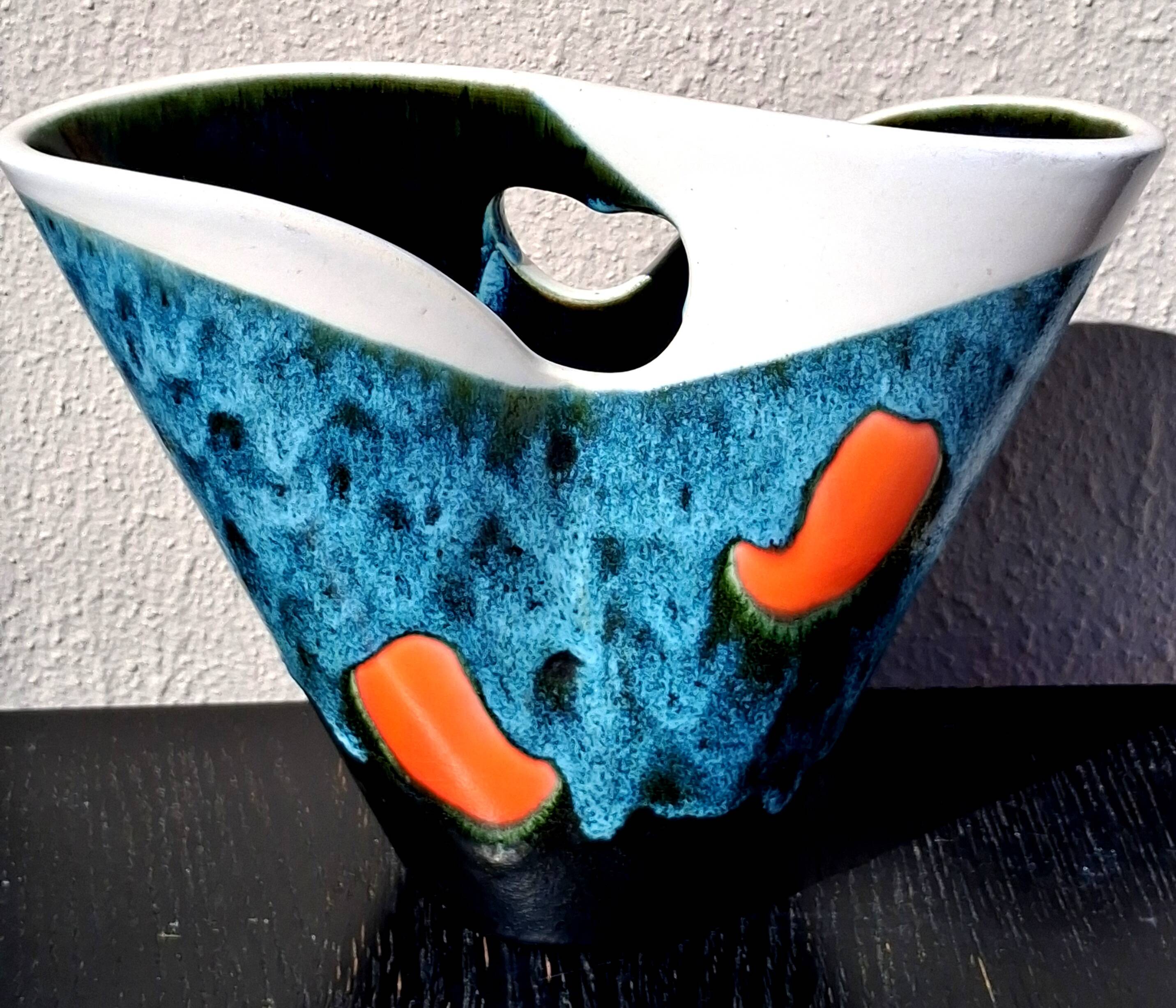 Tricolour vase, vintage seventies design, signed Elchinger, Vallauris.
