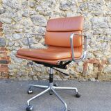 Soft pad E 217 chair by Charles & Ray Eames