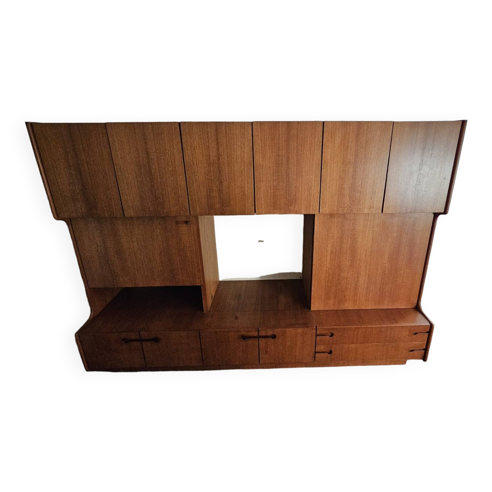 Scandinavian living in teak