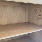 Armoire en bois massif