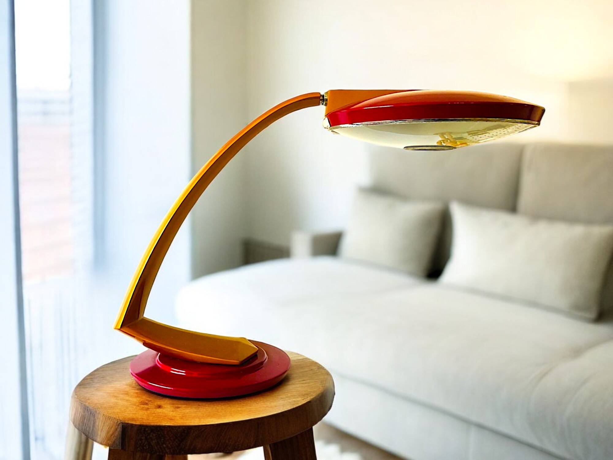 Red desk lamp Boomerang 2000 by Fase