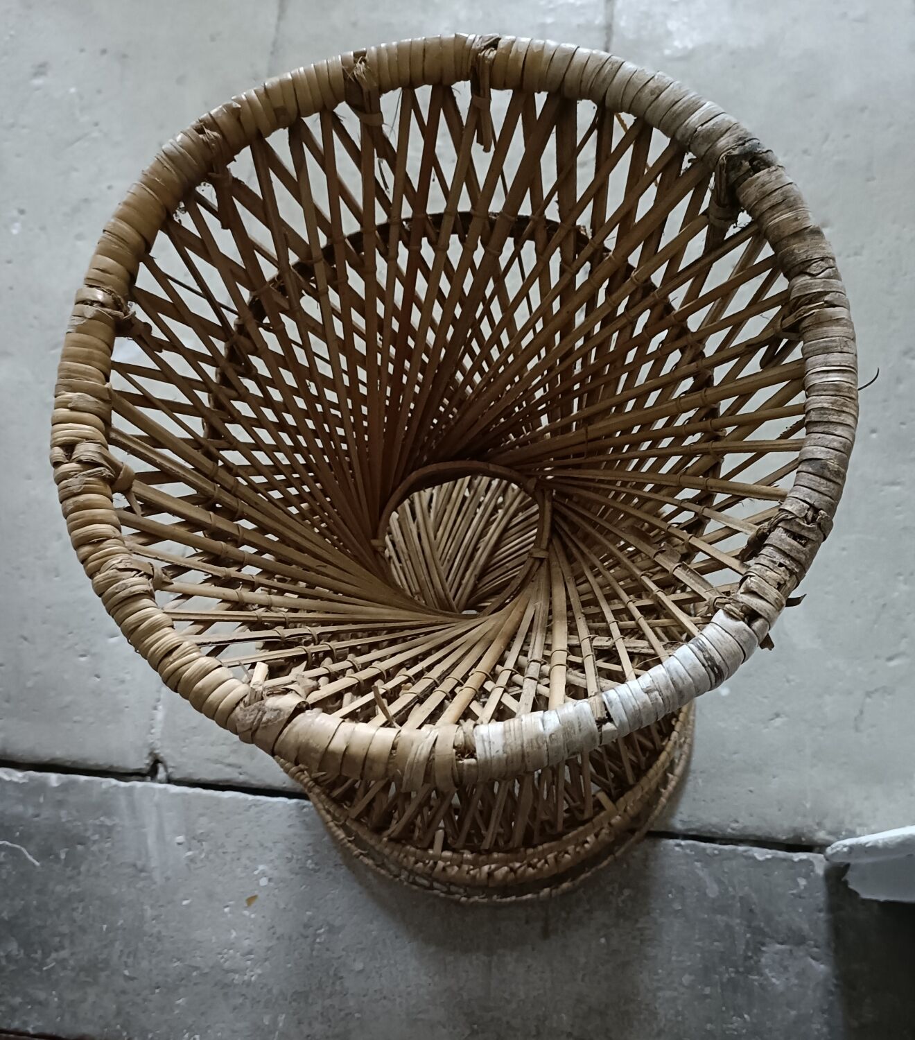 Plant holder, rattan pot cover