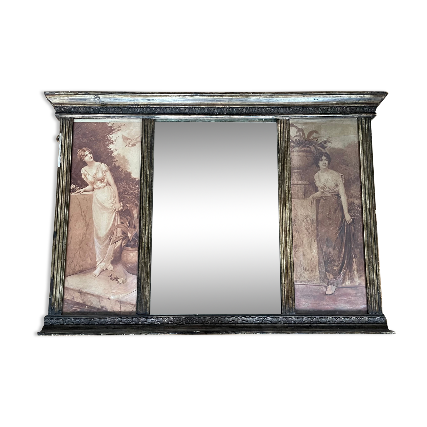 Wall mirror from the 1930s