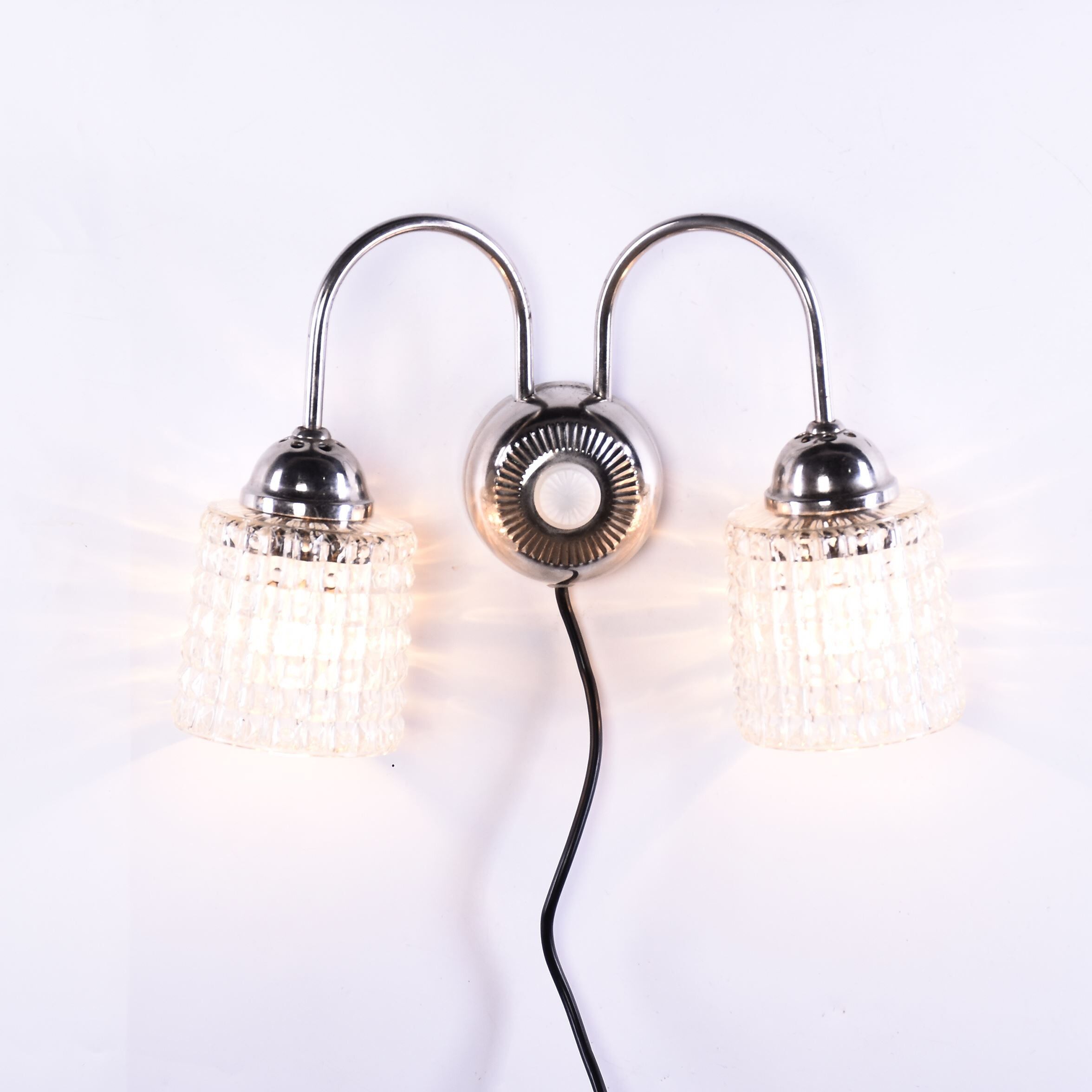 Art deco sconce lamp