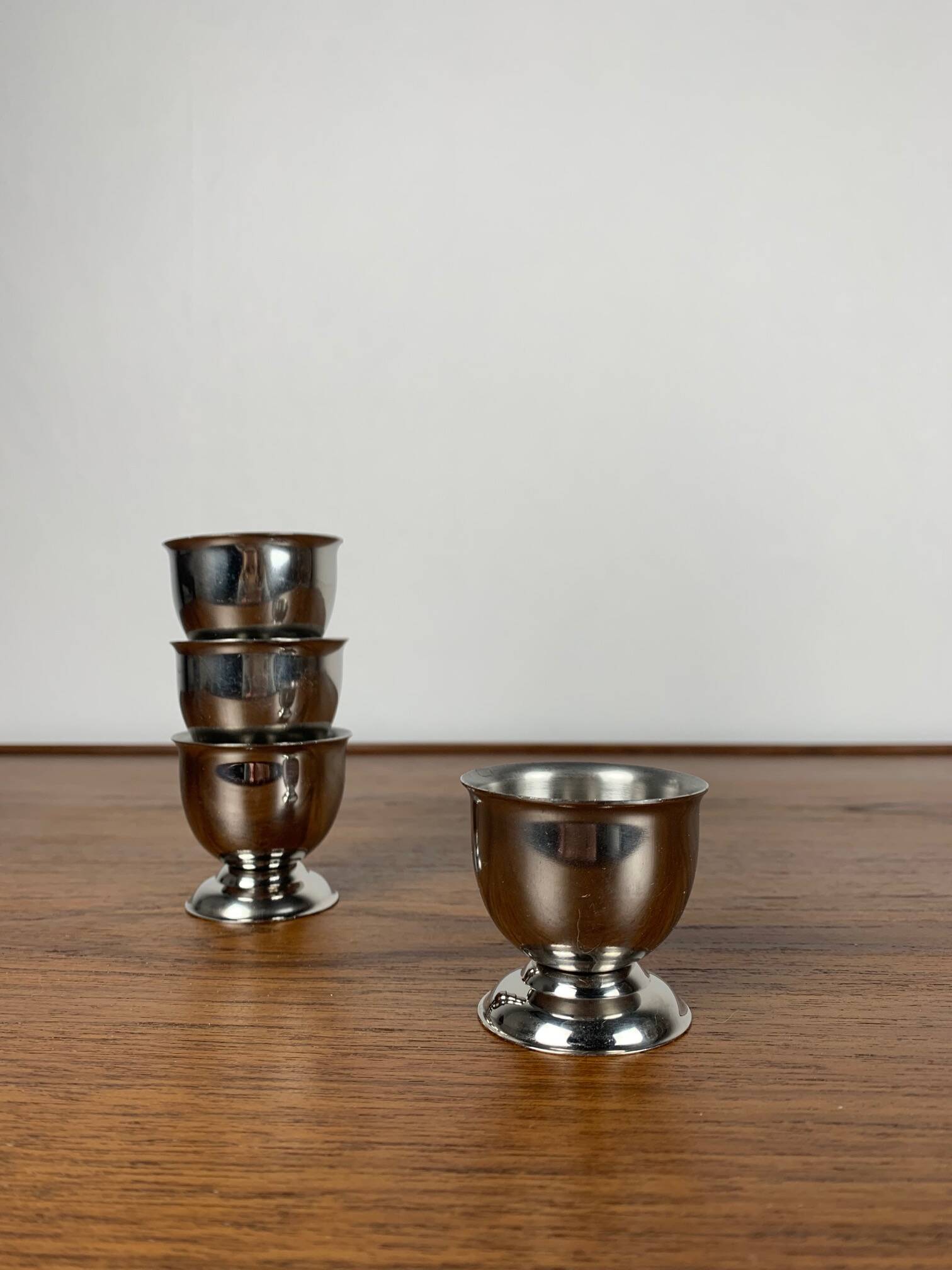 Set of 4 stainless steel egg cups, 1970