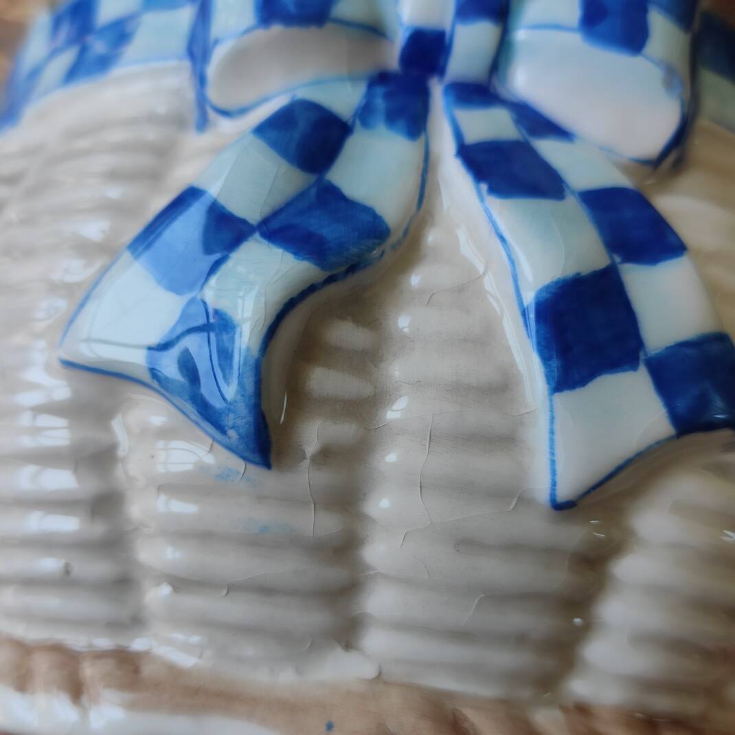 Slush pot basket of apples