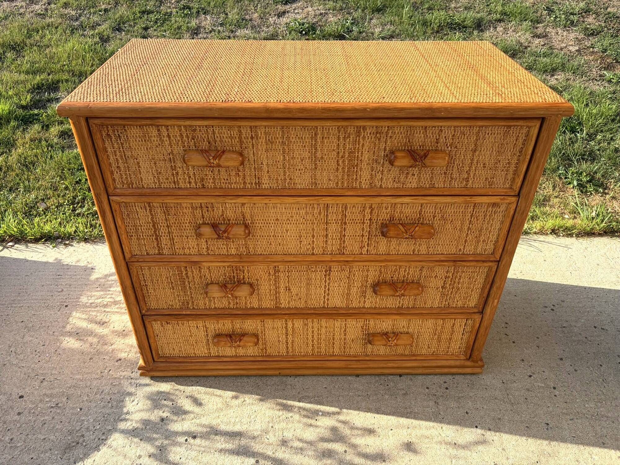 Large 4-drawer rattan chest of drawers from the 70s/80s.