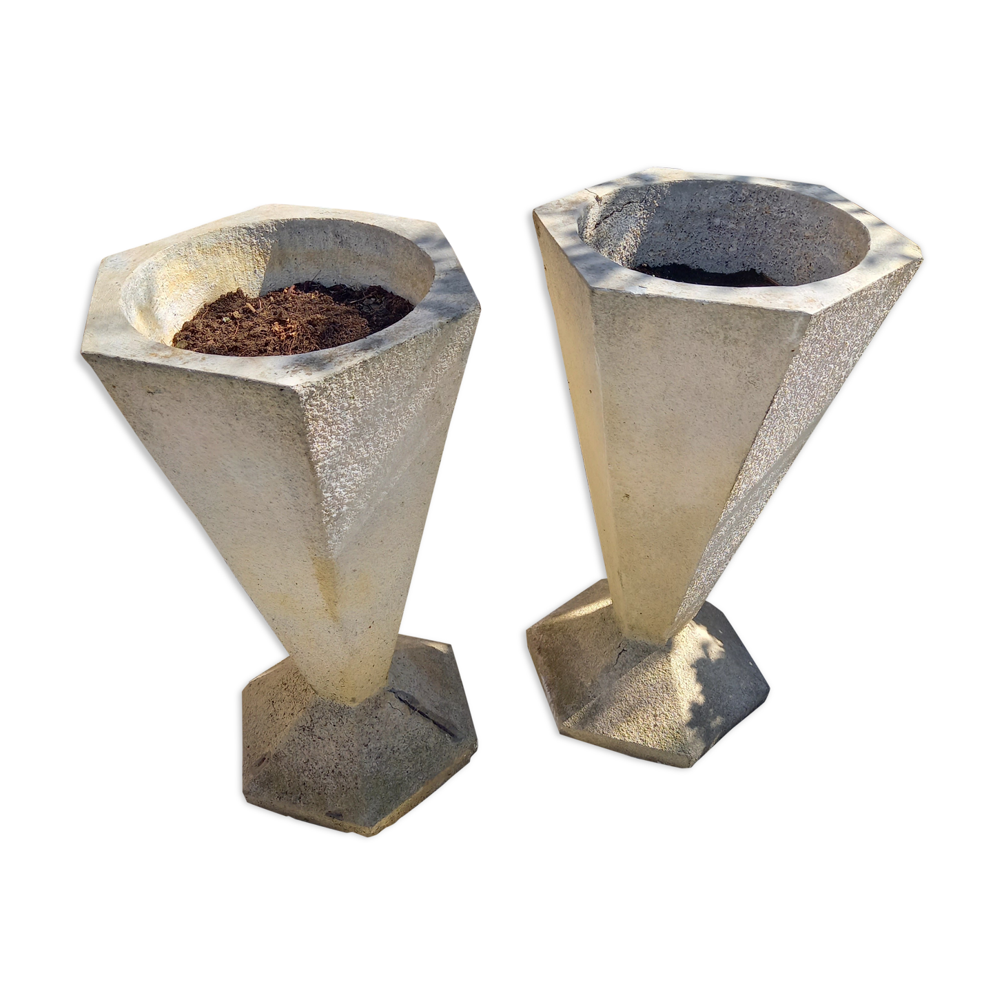 Pair of garden pots