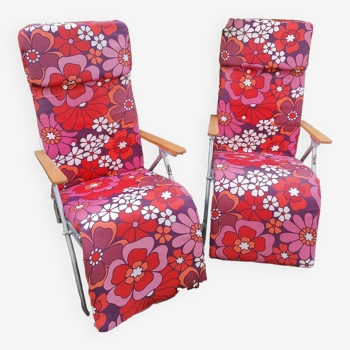 2 vintage floral deckchairs