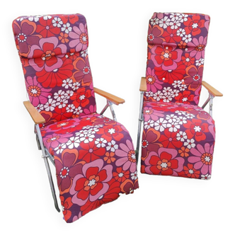 2 vintage floral deckchairs