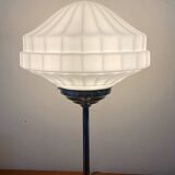 Art Deco lamp in chromed metal and opaline