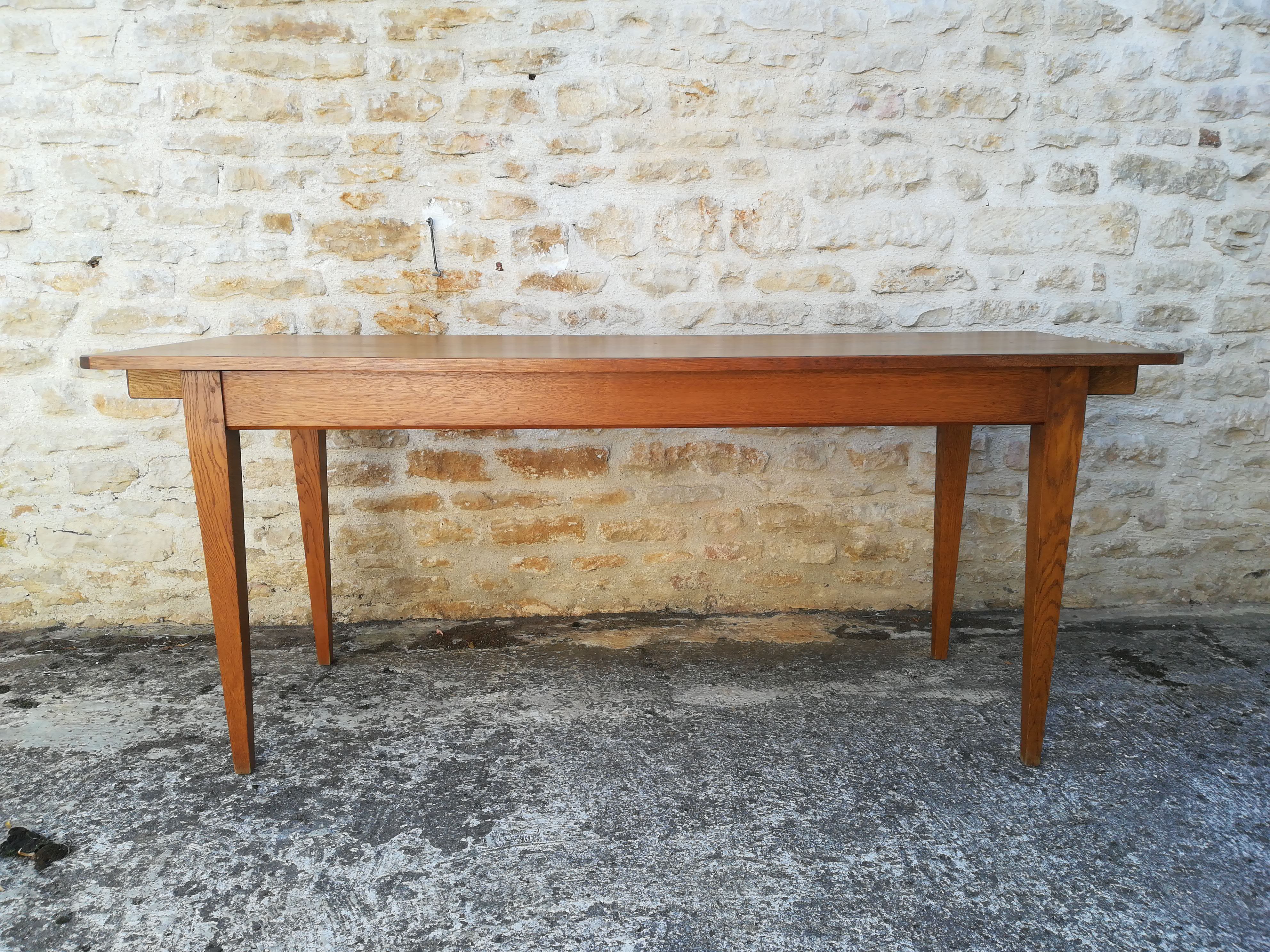 Oak table with two extensions