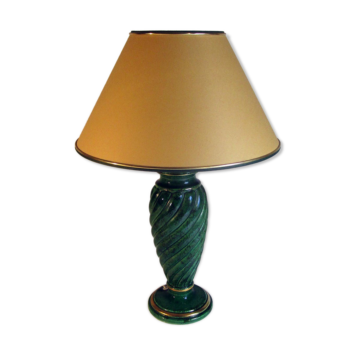 Green ceramic lamp