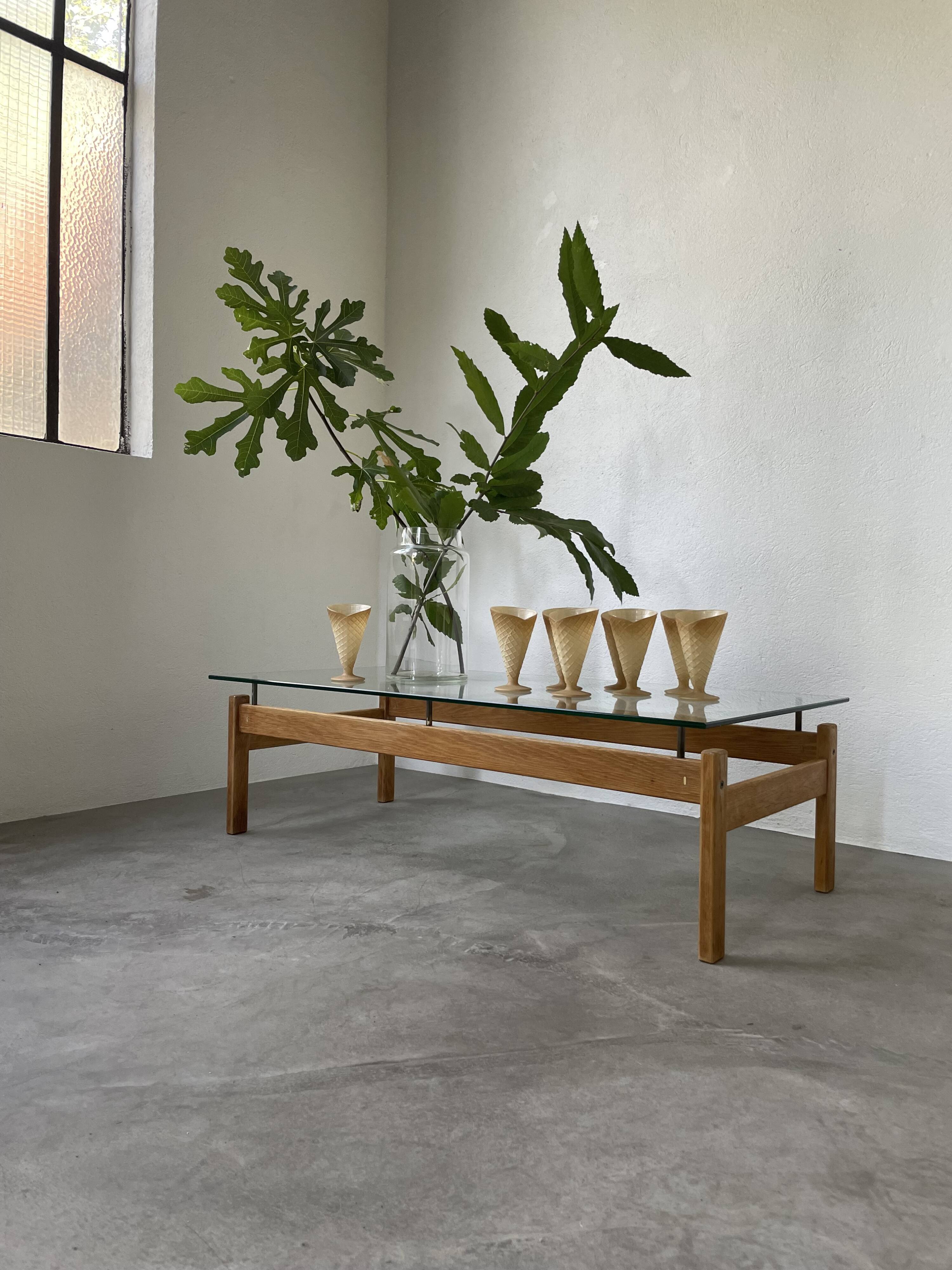 Table scandinave teck blond et verre 60