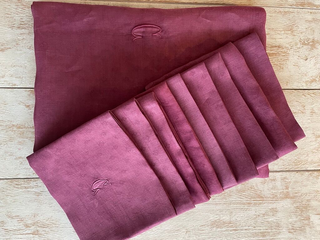 Damassed tablecloth & its 10 plum-tinted napkins "la C" - linen