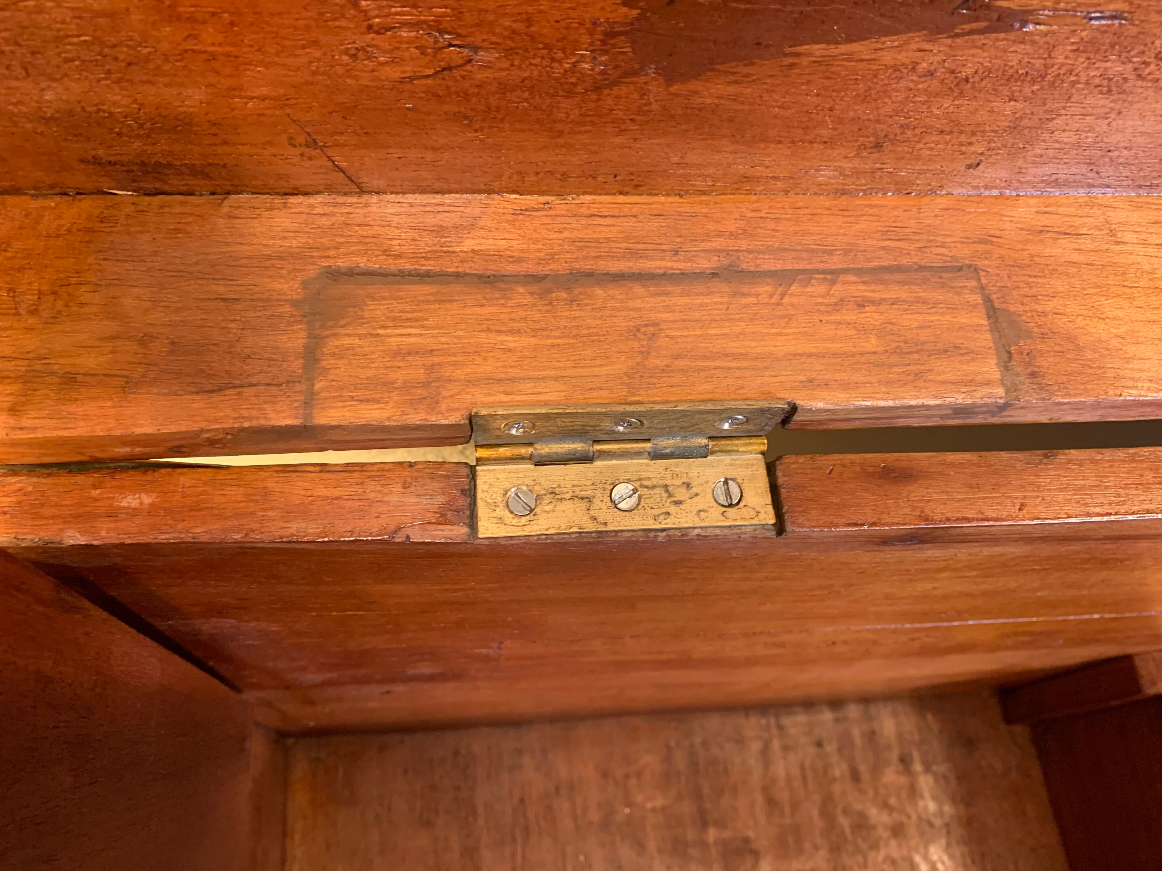 Boat trunk furniture on feet