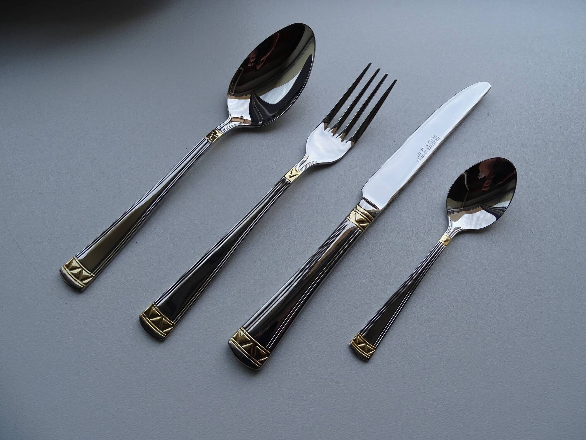 Ménagère soligen 72 pieces stainless steel and gold plated for 12 people