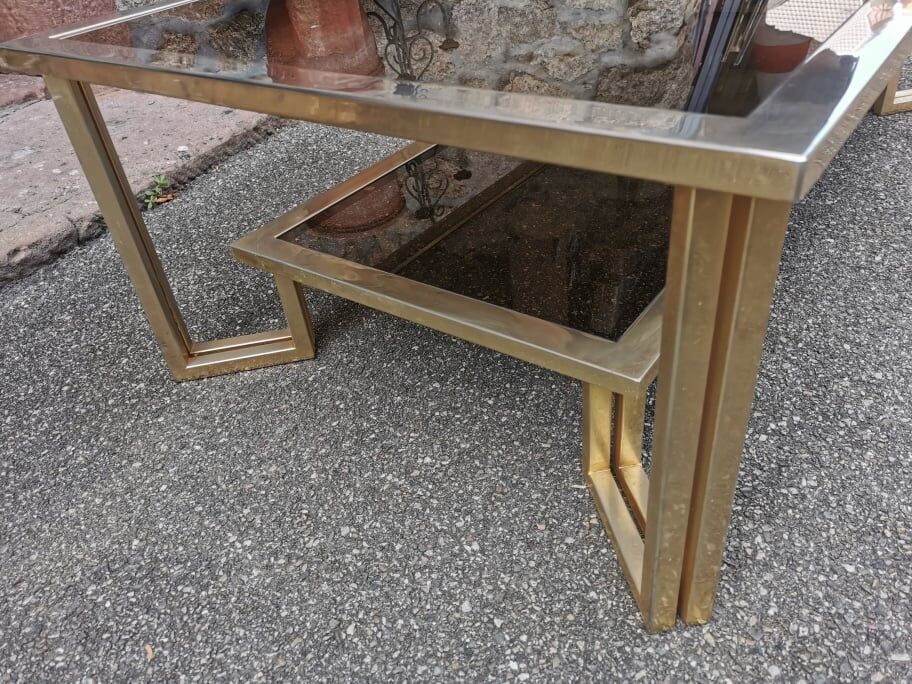 Coffee table with two levels glass and brass