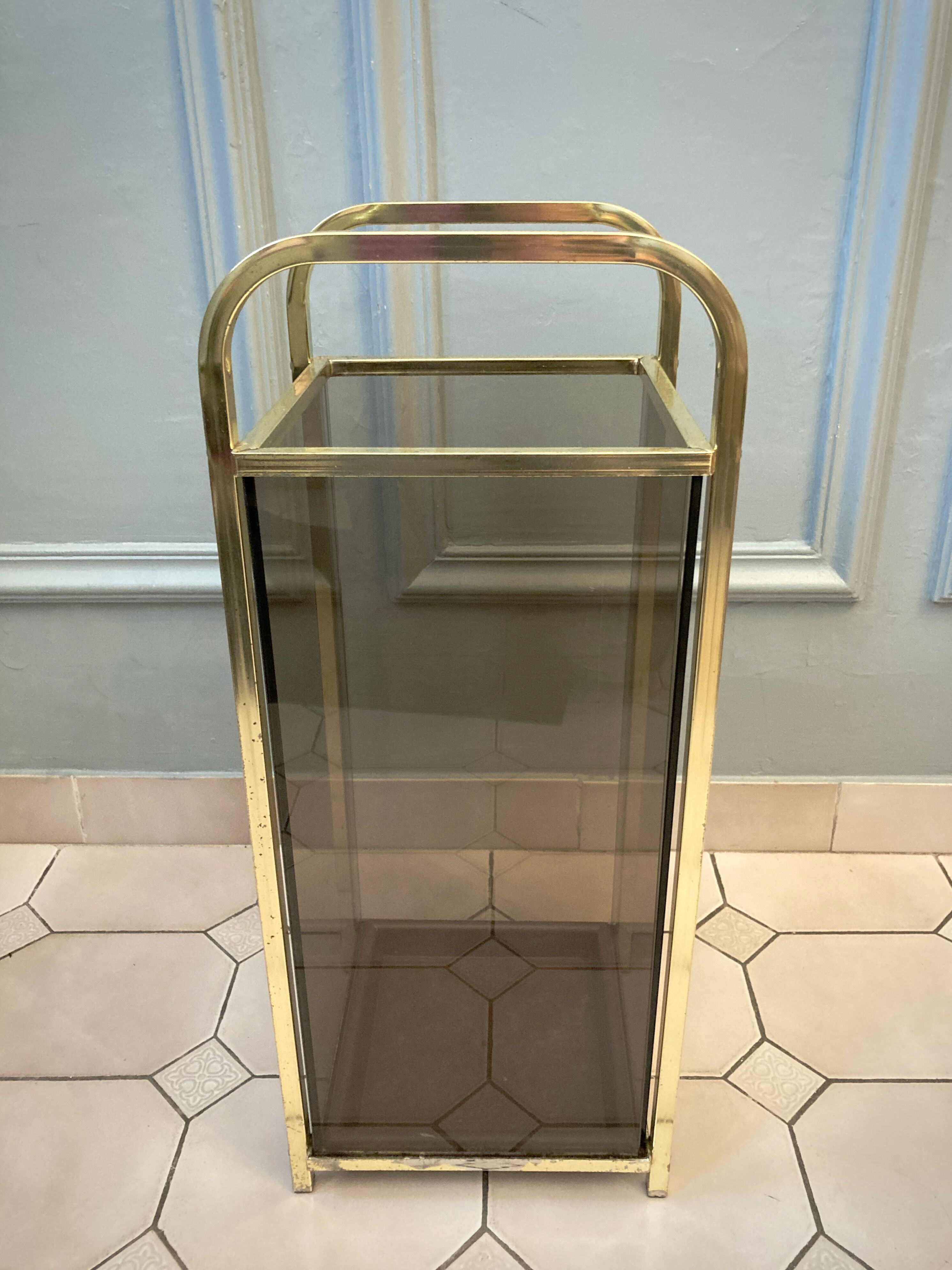 Vintage umbrella holder