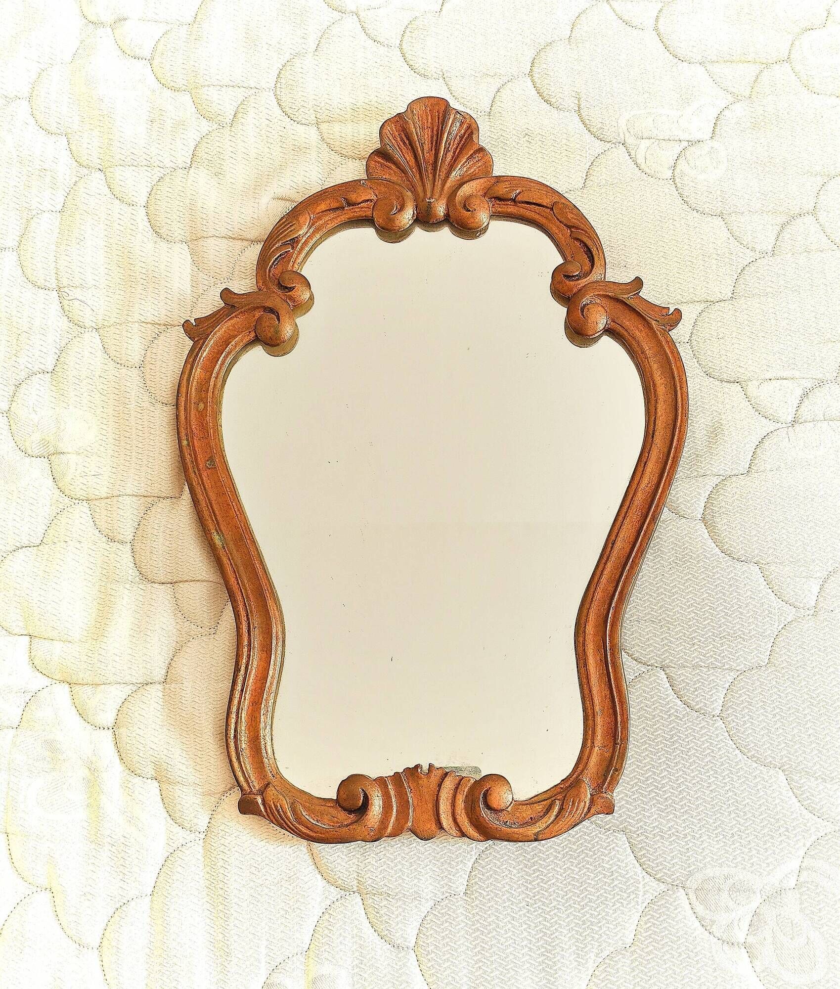 Antique mirror in gilded wood (1)