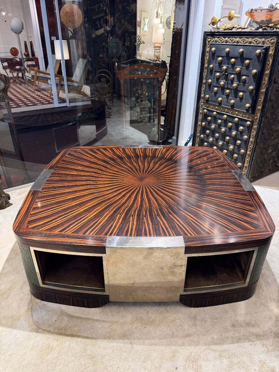 Table basse de style Art déco en ébène de Macassar, vers 1970