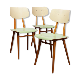 Suite de 3 chaises tchèques pour le fabricant Ton, 1960
