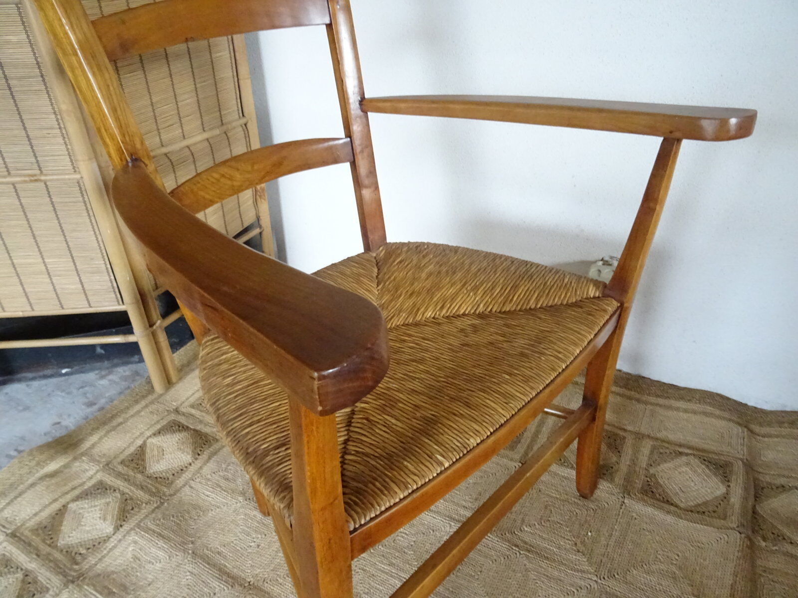 Mulched armchair high backrest