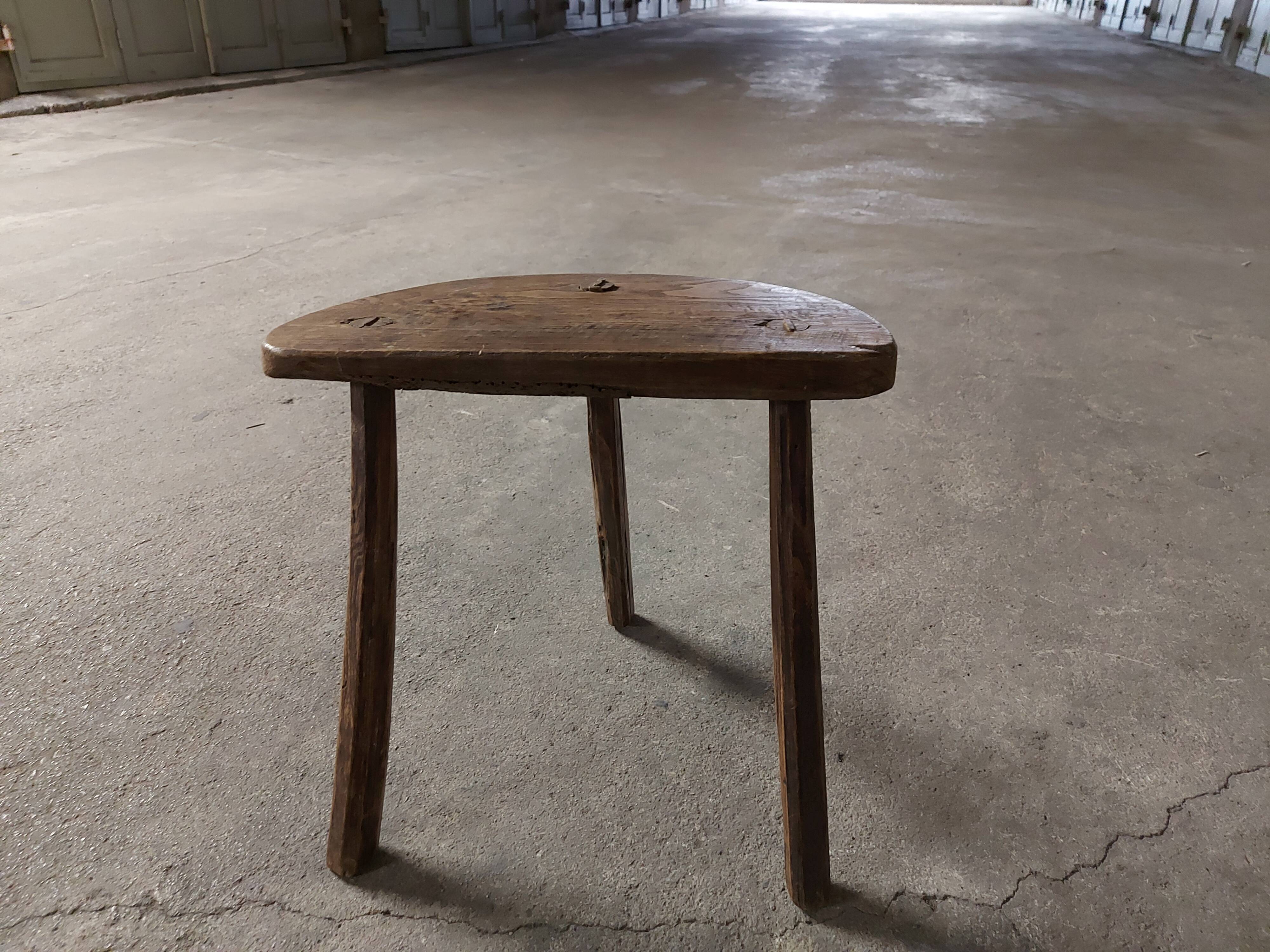 Milking tripod wooden stool
