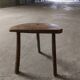 Tabouret en bois tripode de traite