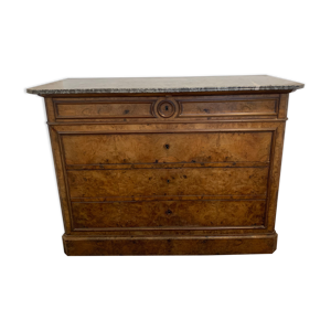Commode ancienne avec