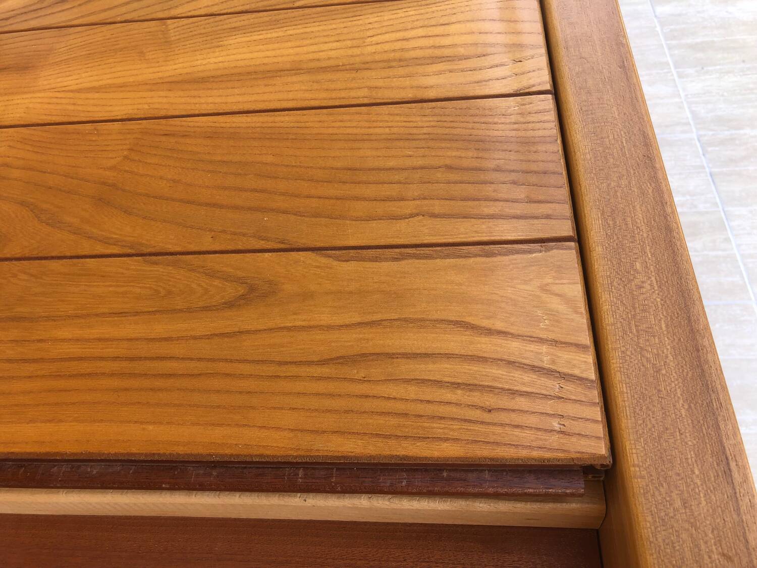 Maison Regain table and 4 chairs