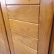 Armoire dressing vintage Maison Regain en orme des années 70 80