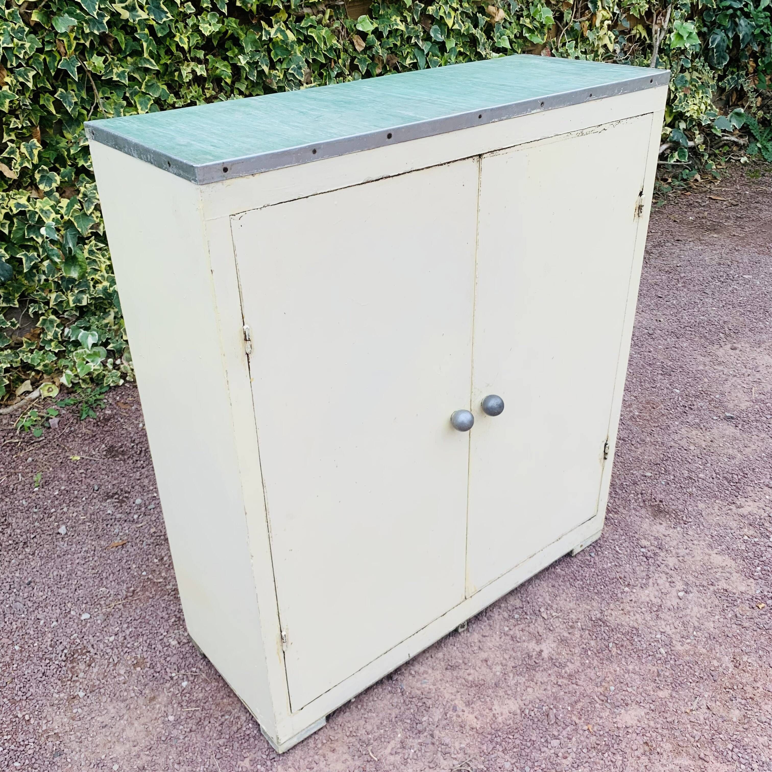 Vintage buffet