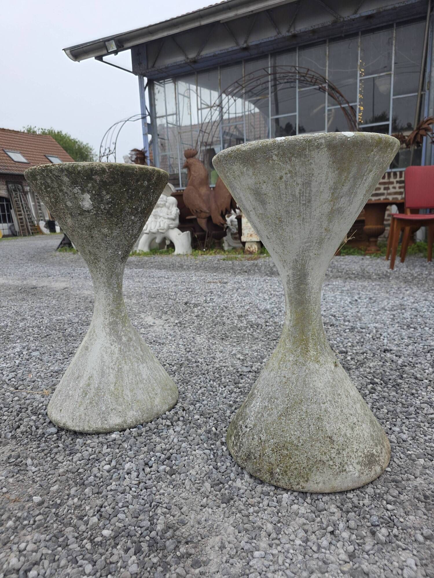 Pair of diabolos in eternit by Willy Guhl and Anton Bee – 1960
