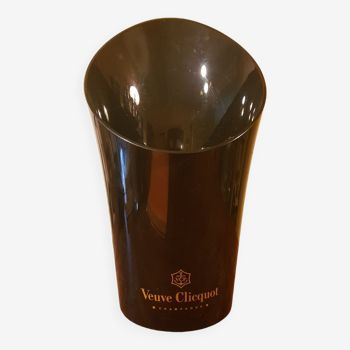 Vintage veuve clicquot champagne bucket in black molded plastic.