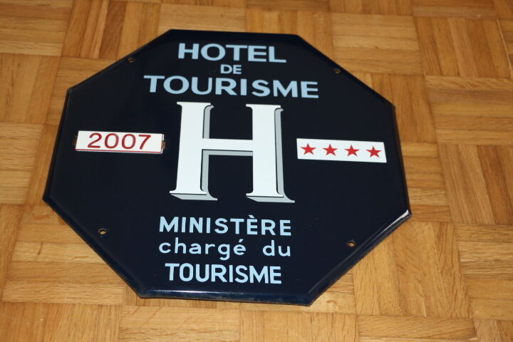 Enamelled plaque "tourist hotel" 4 stars