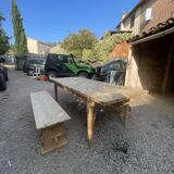 Table et bancs en bois