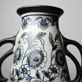 Antique Art Deco vase from 1920-40 in fine stoneware, Art Nouveau style with chinoiserie decoration.
