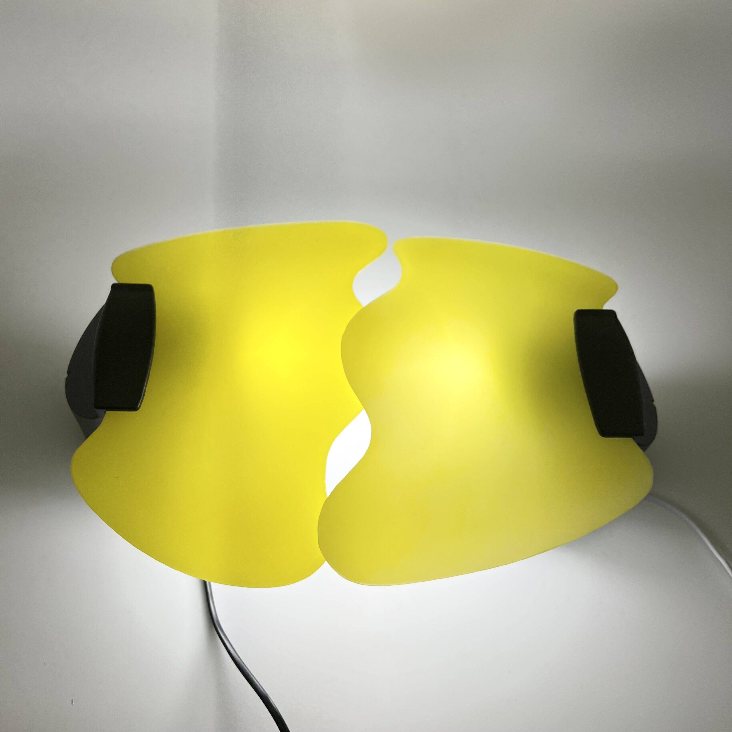 Pair of modernist wall lights "Laguna Light" - Italy, 1980s
