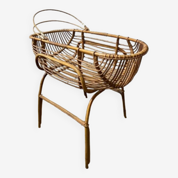 Rattan cradle