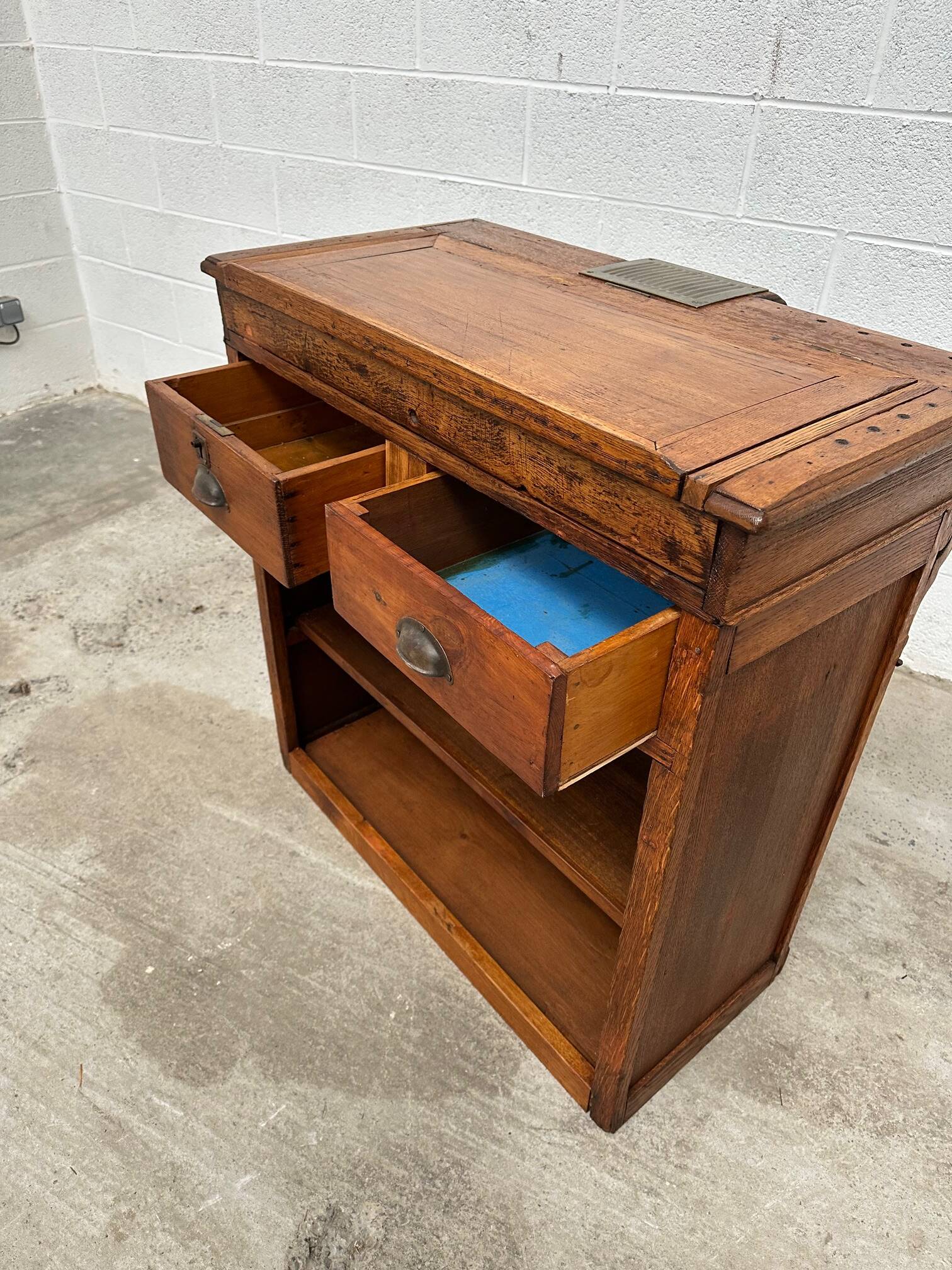 Late 19th century oak reception counter