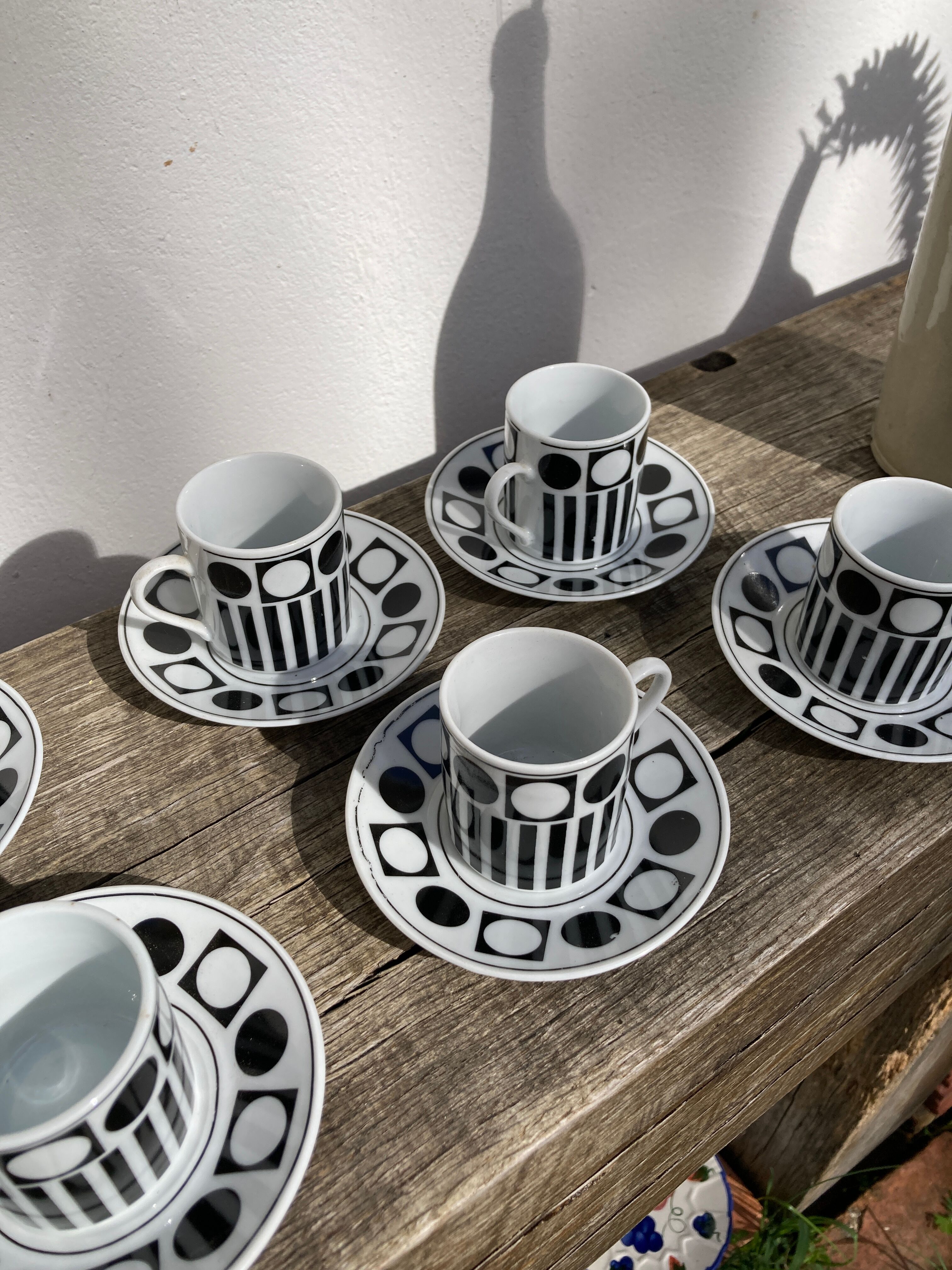 6 Vintage 90s Black and White Coffee Cups Geometric Patterns