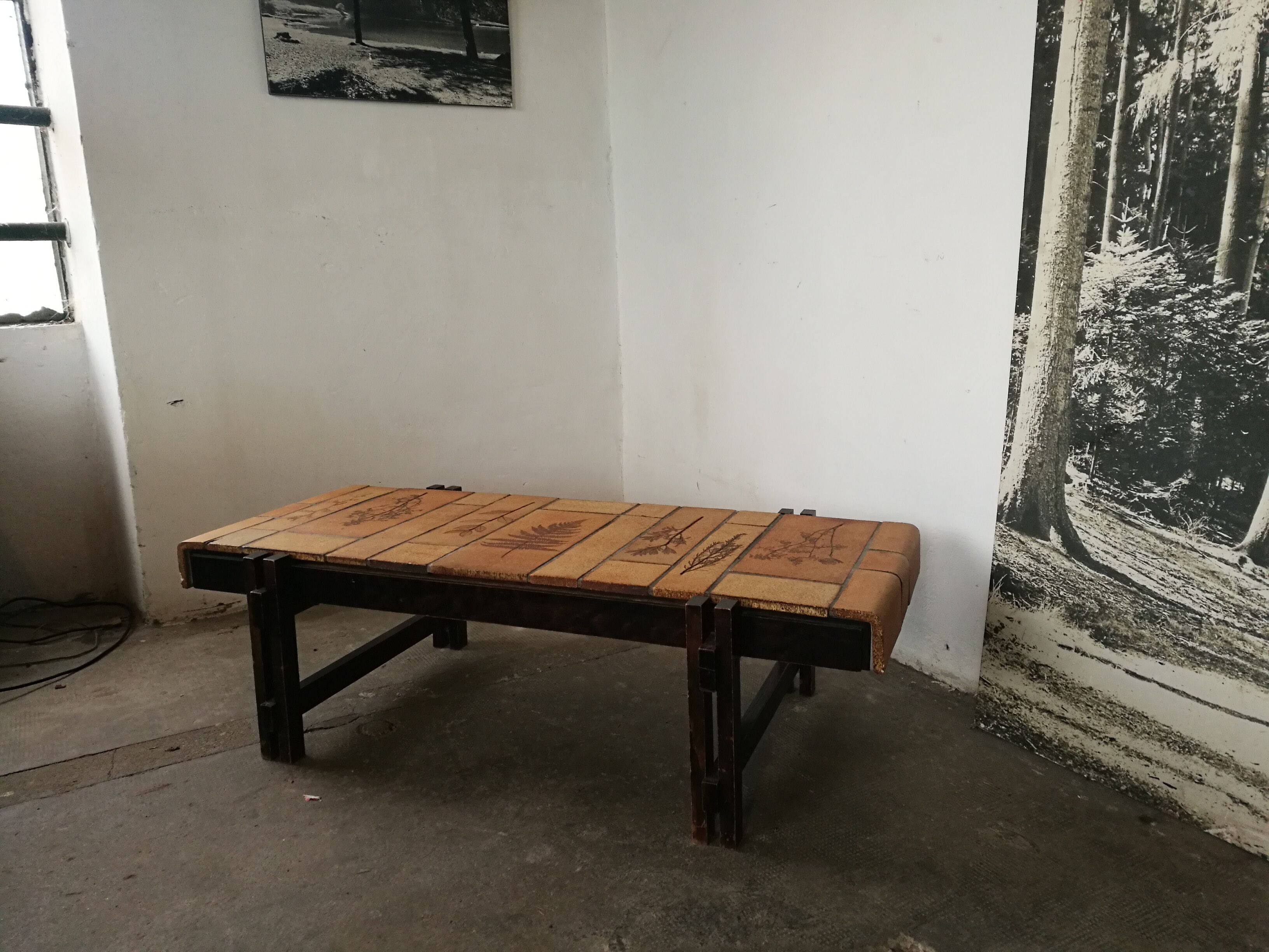 Capron herbarium model coffee table