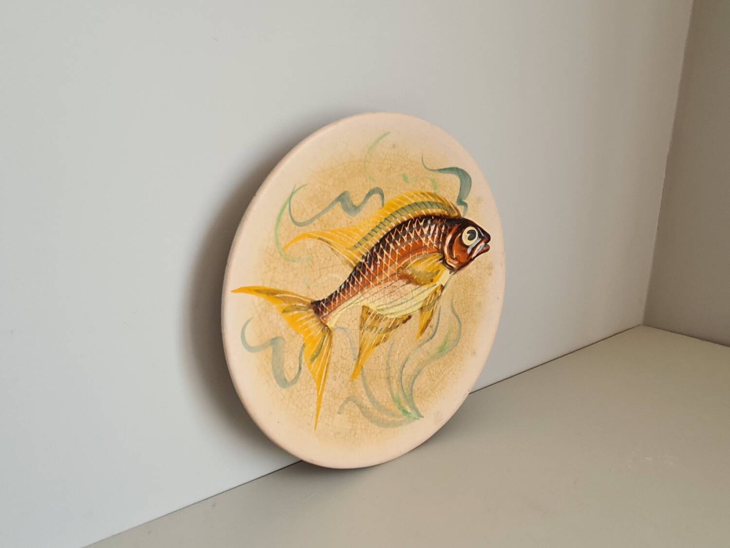 Decorative plate signed Vallauris handmade decor / fish / painting / 1950 / French riviera / Mid-Century / 20th century