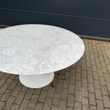 Original round dining table Knoll Tulip (152cm) Carrara