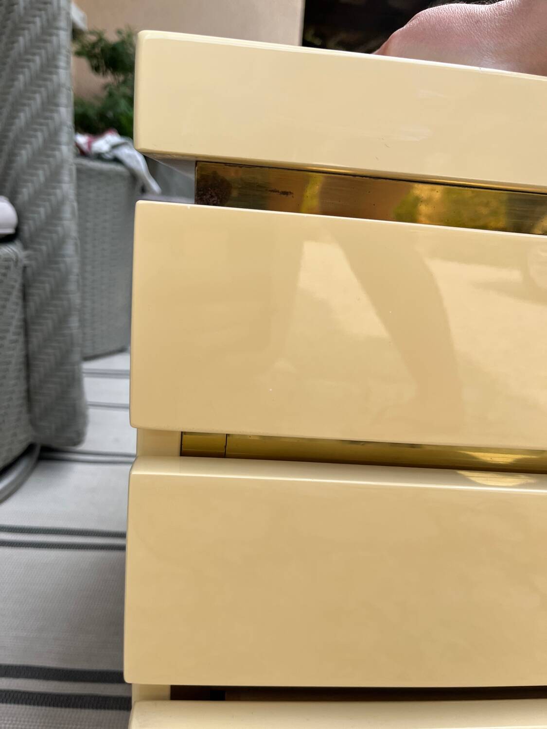 Vintage Bedside Table Jean-Claude Mahey - Beige Lacquer & Brass (Year)